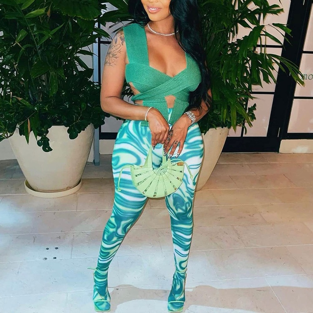 Two piece set